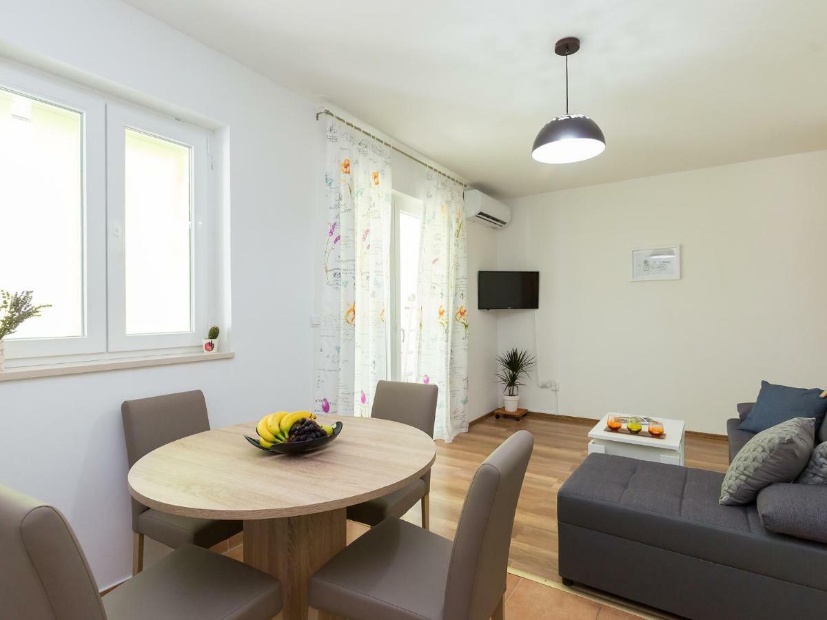 Apartment Lory'S Place Pula Luaran gambar